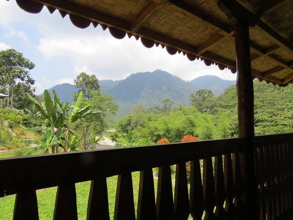 Hotel Batu Kapal Jungle Houses Berastagi Exterior foto